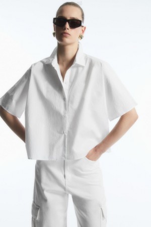 COS Boxy Short-Sleeved Poplin Shirt Women's Tops White | AV38-E4YJ