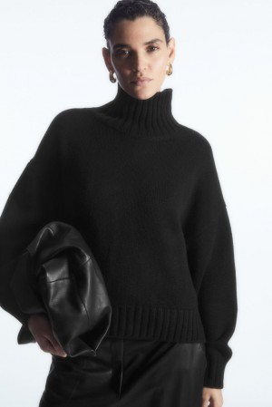 COS Chunky Pure Cashmere Turtleneck Sweater Women's Sweaters & Cardigans Black | AL30-V3OX