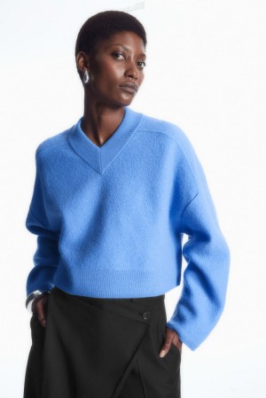 COS Cropped V-Neck Wool Sweater Women's Sweaters & Cardigans Sky Blue | KT17-P8ZI