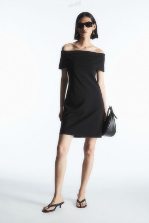 COS Off-The-Shoulder Dress Women's Dresses Black | OZ46-G5PB