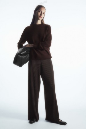 COS Pleated Wide-Leg Trousers Women's Trousers Dark Brown | OZ97-I1FC