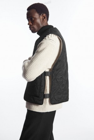 COS Reversible Fleece-Lined Utility Gilet Men's Tops Black | SF56-G2TC