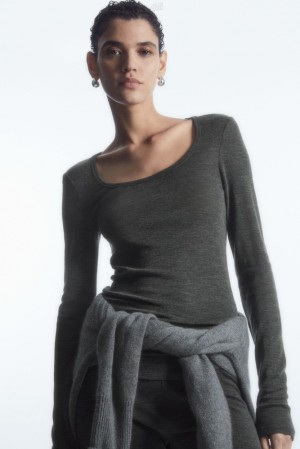 COS Scoop-Neck Merino Wool Long-Sleeved Top Women's Knitwear & Cardigans Dark Grey MéLange | SV88-Z9DF