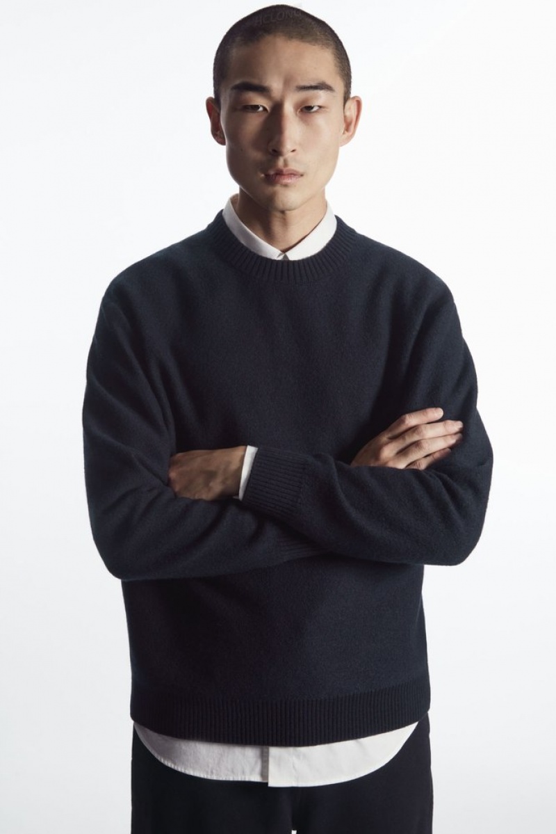 COS Boiled-Wool Crew-Neck Sweater Men's Sweaters & Cardigans Navy | GH10-I5GD