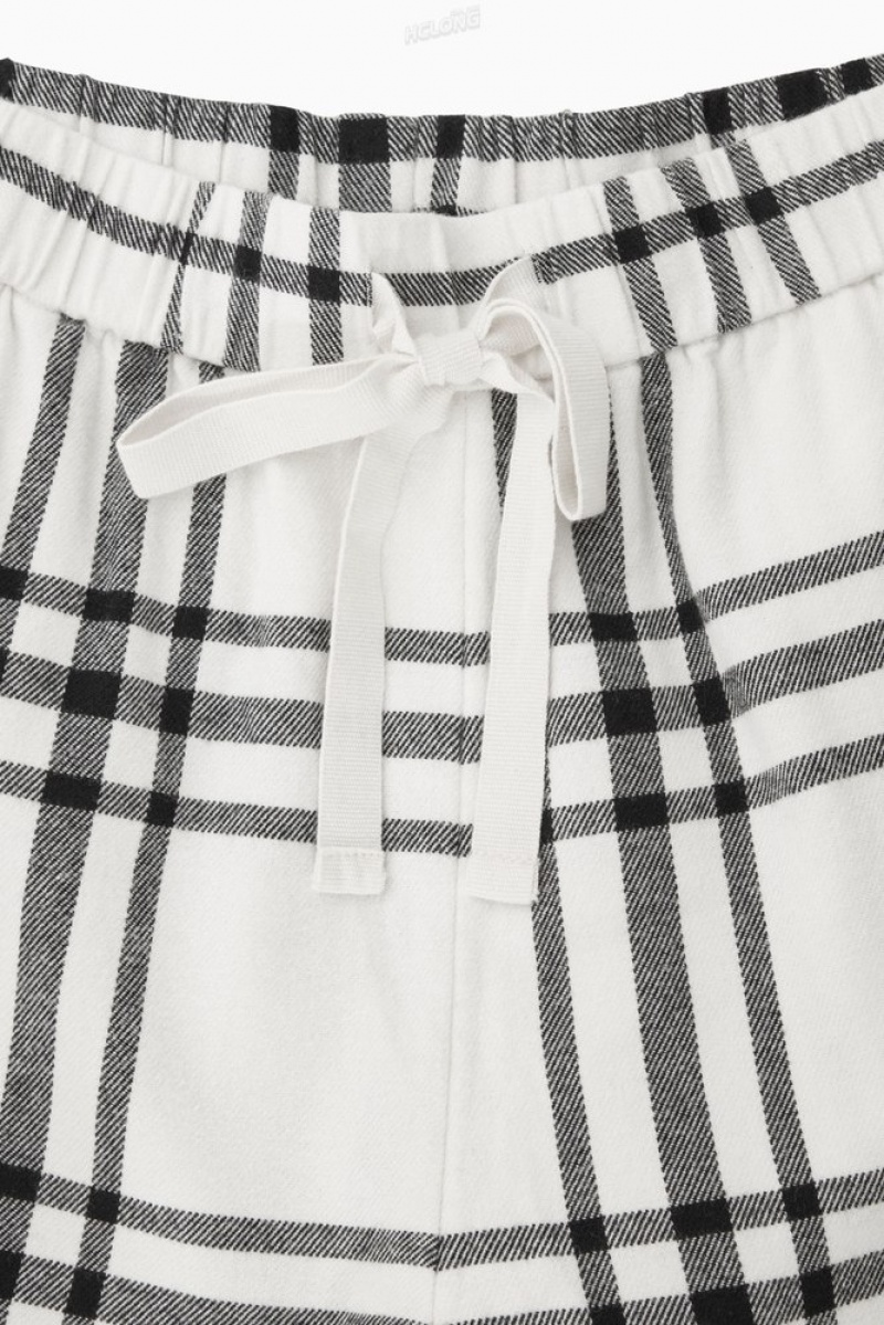 COS Checked Flannel Pajama Set Women's Loungewear White / Black / Checked | HY64-G2PY