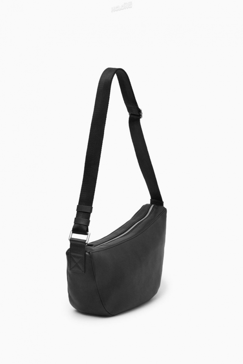 COS Crescent Crossbody - Leather Men's Bags & Wallets Black | NC90-U5RD