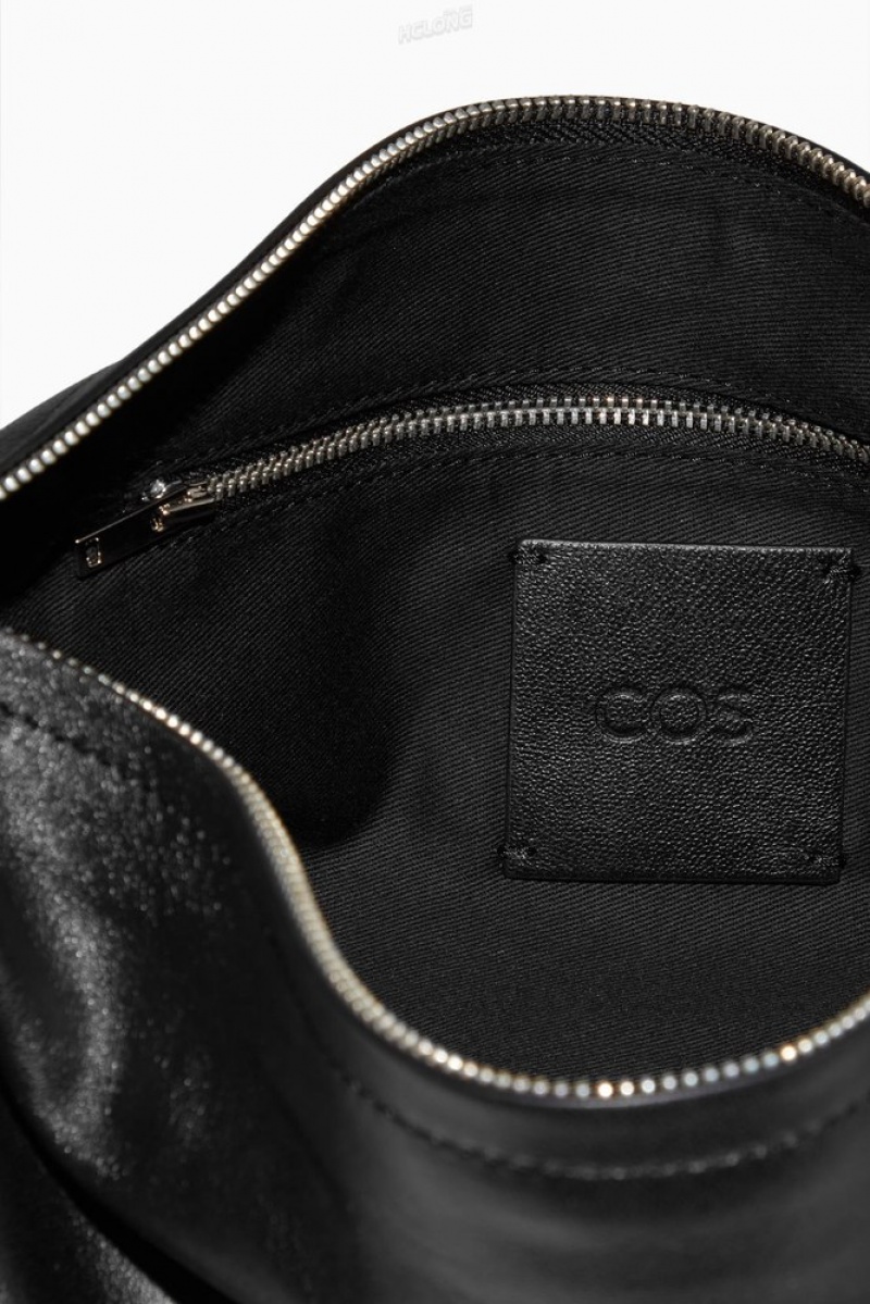 COS Gathered Crossbody - Leather Women's Bags Black | ZC68-P1LP