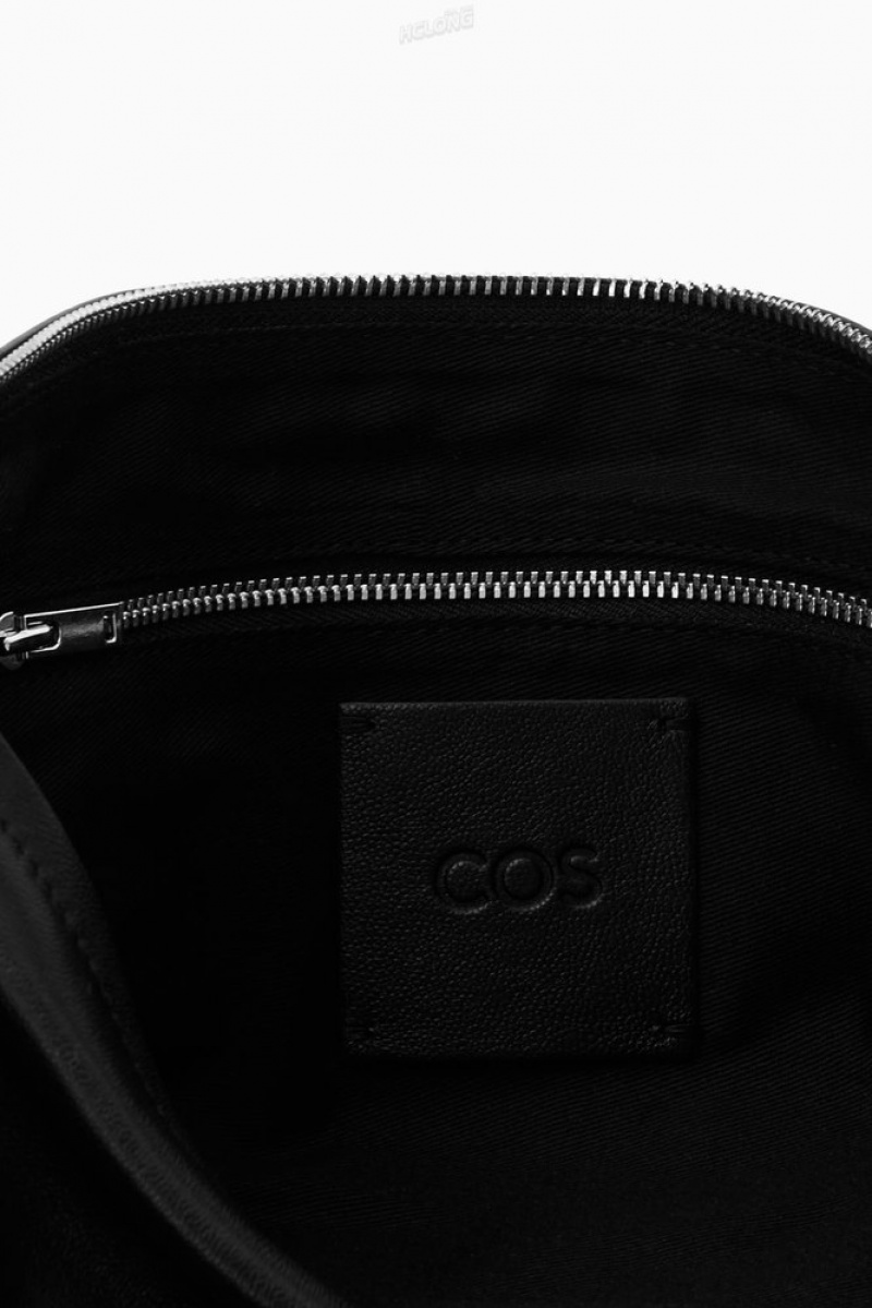 COS Gathered Crossbody - Leather Women's Bags Black | ZC68-P1LP