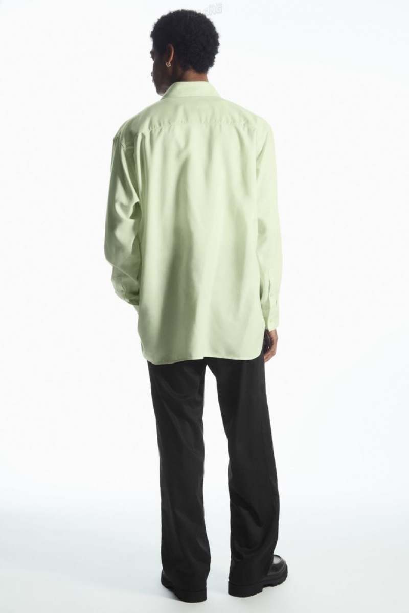 COS Lightweight Twill Shirt Men's Shirts Light Green | WU54-E4RT