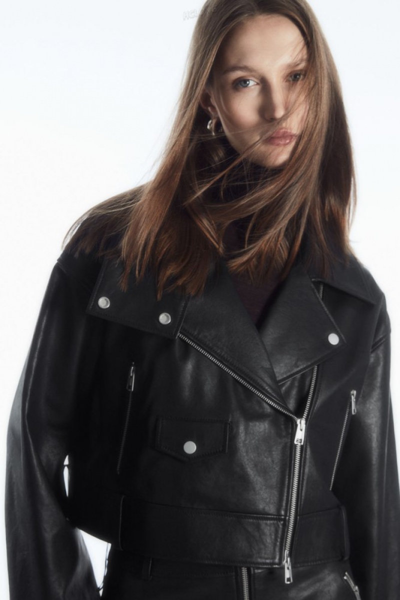 COS Oversized Cropped Leather Biker Jacket Women's Coats & Jackets Black | CZ47-T9XT