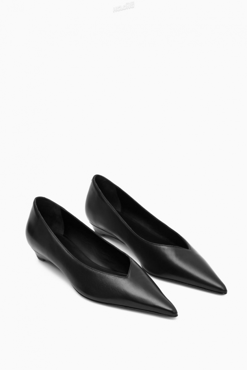 COS Pointed Leather Kitten-Heel Pumps Women's Pumps Black | CW23-U3XU