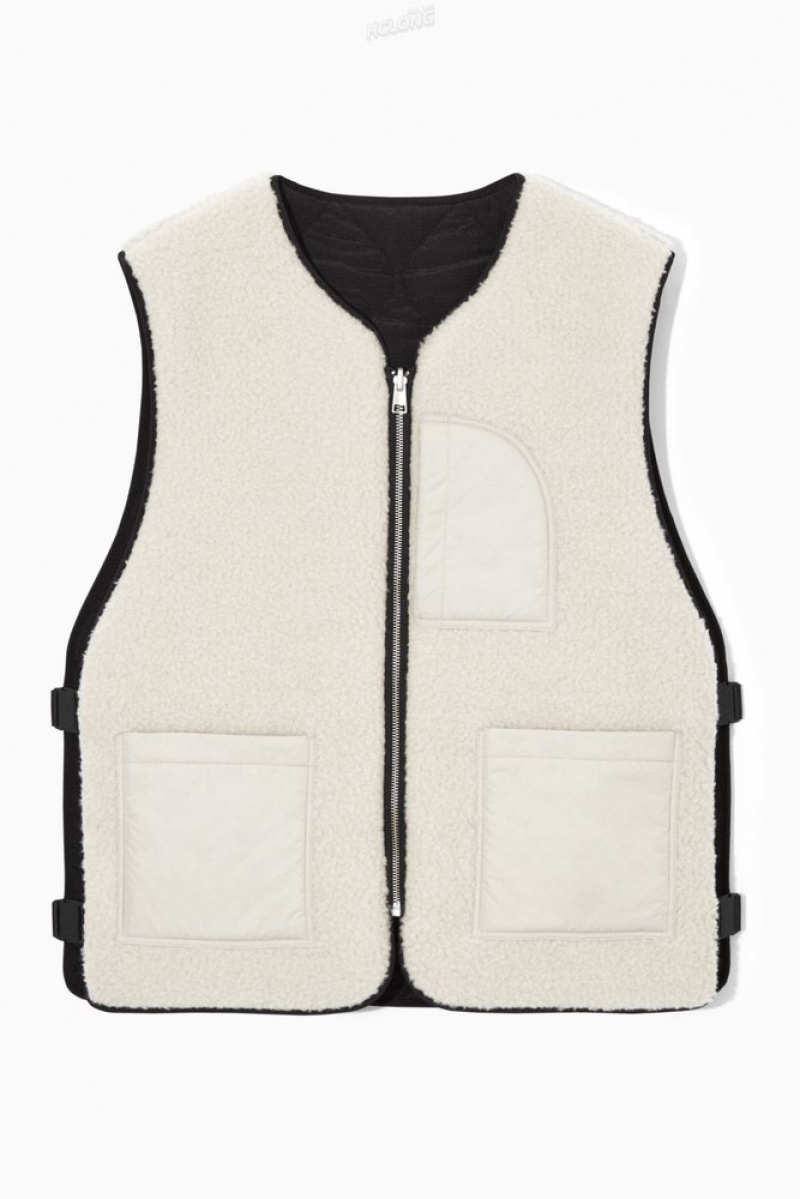 COS Reversible Fleece-Lined Utility Gilet Men's Tops Black | SF56-G2TC