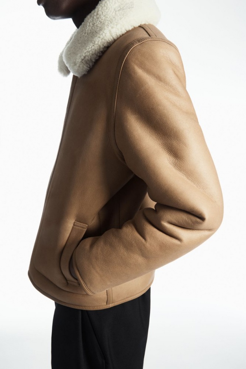 COS Reversible Shearling Jacket Men's Coats & Jackets Camel / Ecru | ED81-N7LA