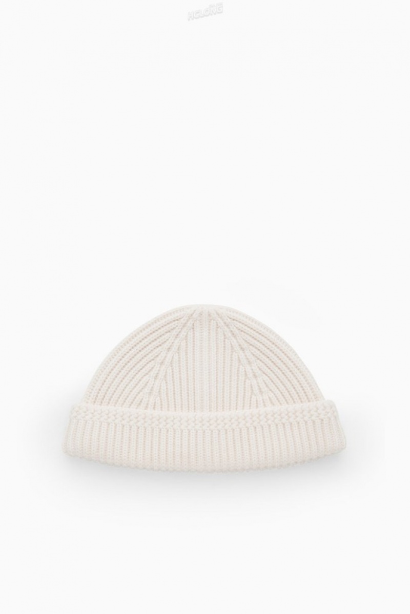 COS Short Merino Wool Beanie Men's Hats Black | ZE36-W7HA