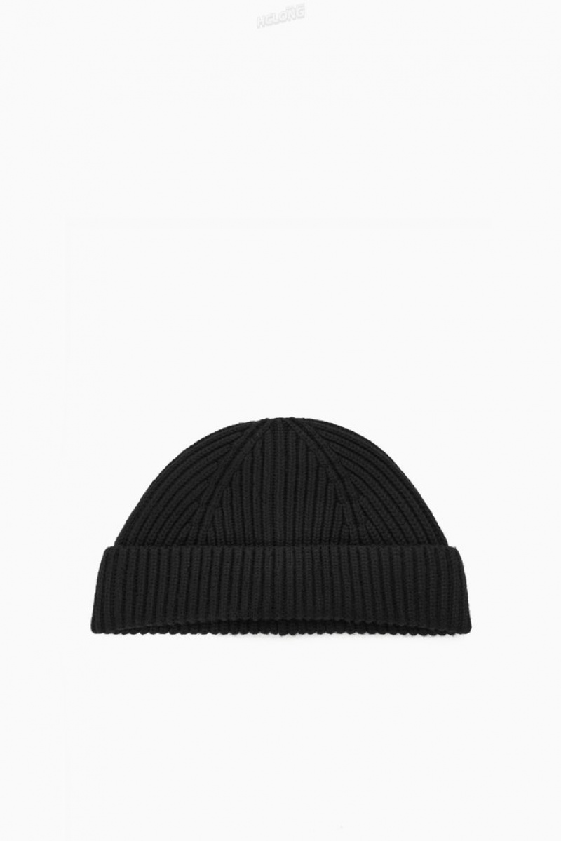 COS Short Merino Wool Beanie Men's Hats Black | QE54-O4MU