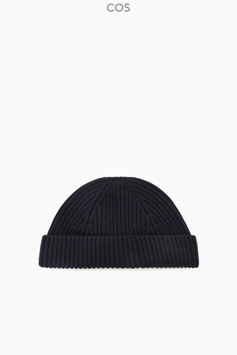 COS Short Merino Wool Beanie Men's Hats Black | RB59-Y1YR