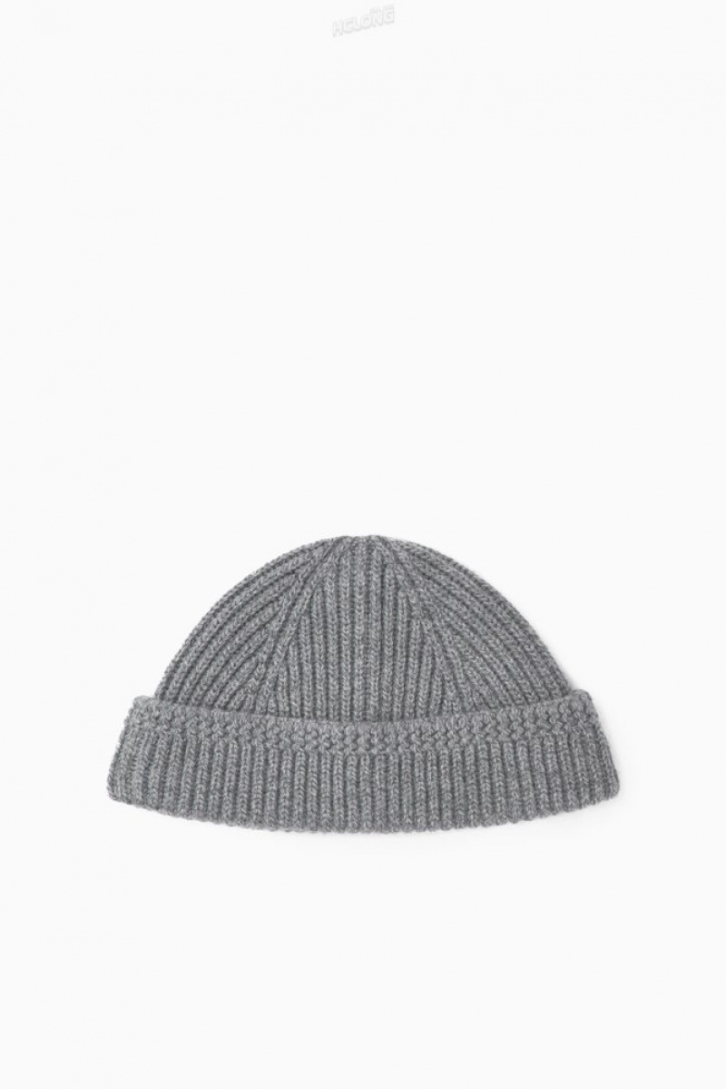 COS Short Merino Wool Beanie Men's Hats Black | LU35-K1MJ