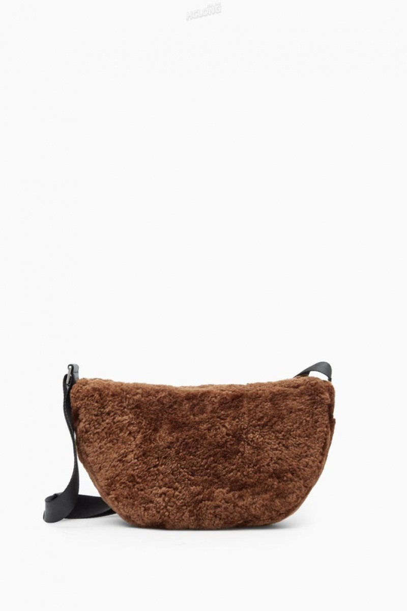 COS Slouchy Crossbody - Shearling Men's Bags & Wallets Brown | KF89-M5QJ