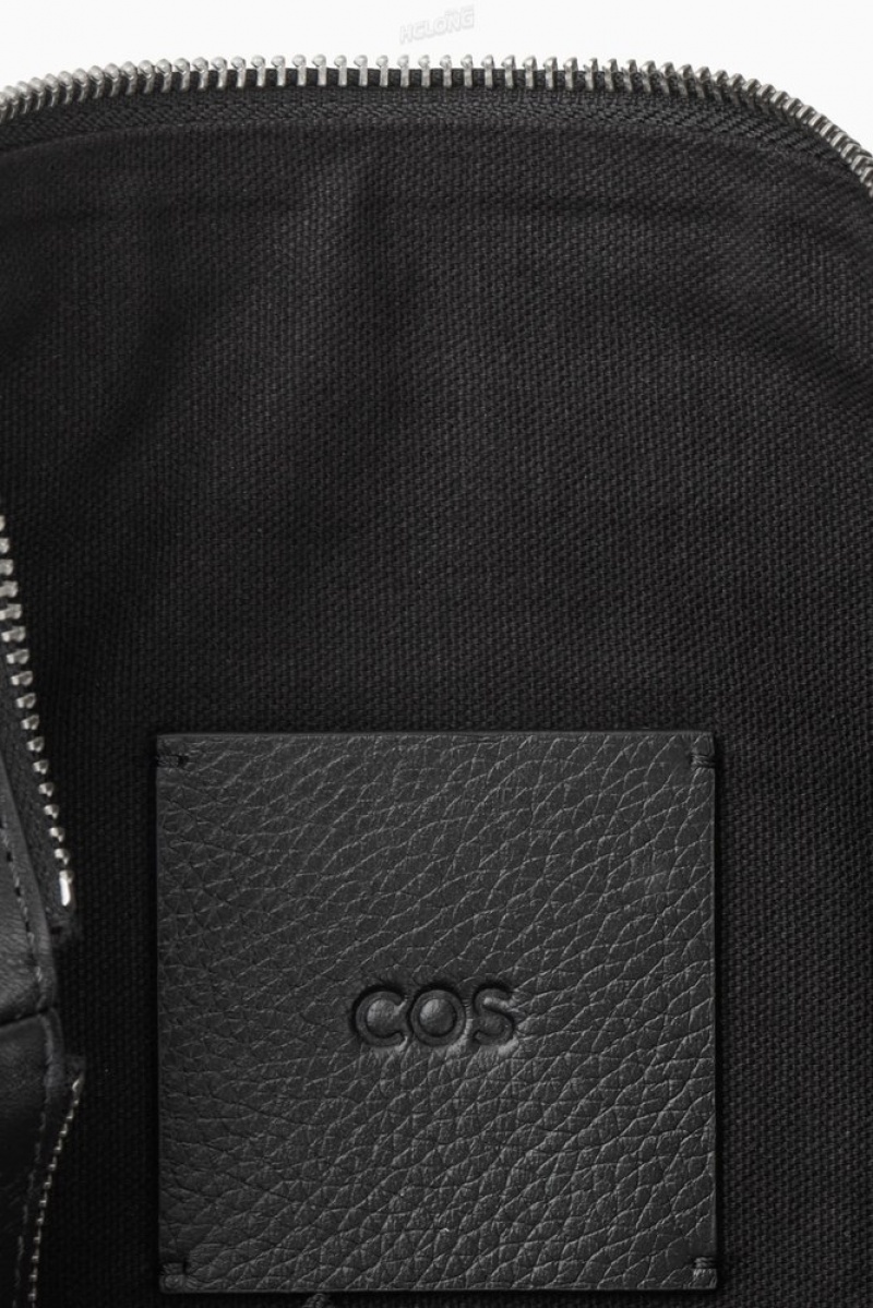 COS Zipped Folio Pouch - Grained Leather Men's Bags & Wallets Black | VN84-T0XY